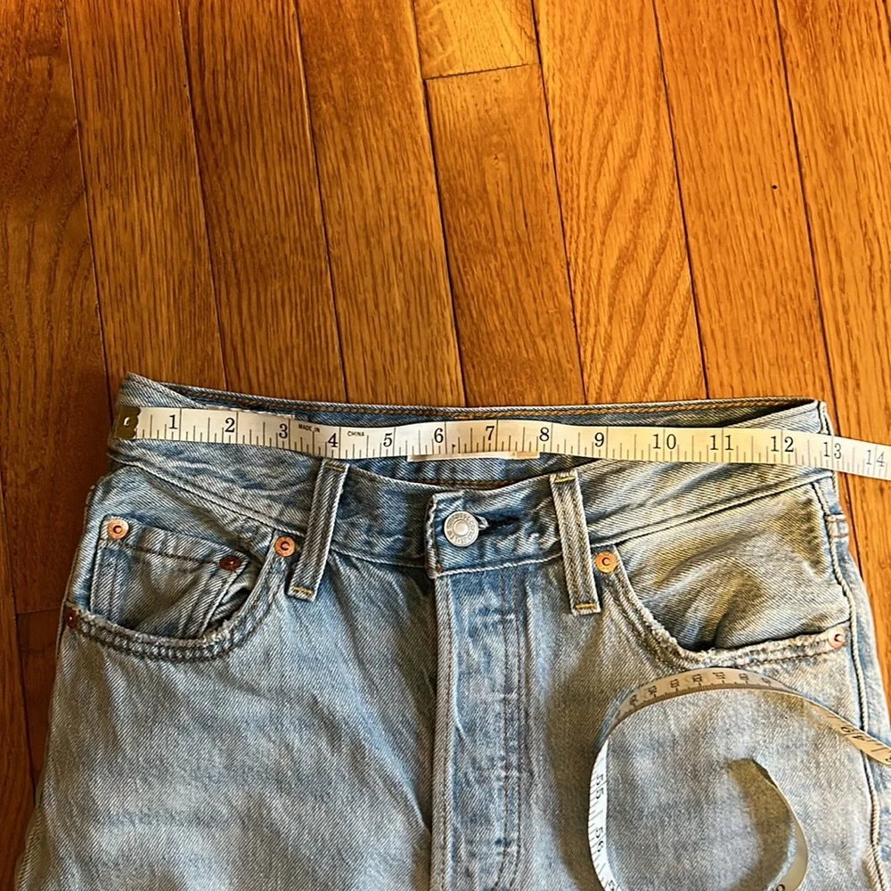 Levis Ribcage Straight Jeans - Picture 5 of 10